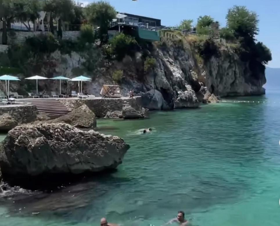 Artemis Beach House Wlora Zewnętrze zdjęcie