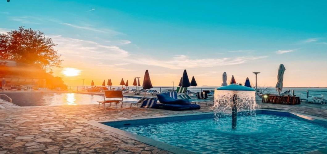 Artemis Beach House Wlora Zewnętrze zdjęcie